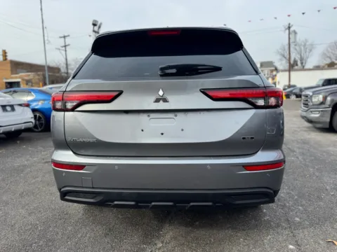 More photos of 2023 Mitsubishi Outlander SE Black Edition 2WD at Cottman Auto Mall, PA