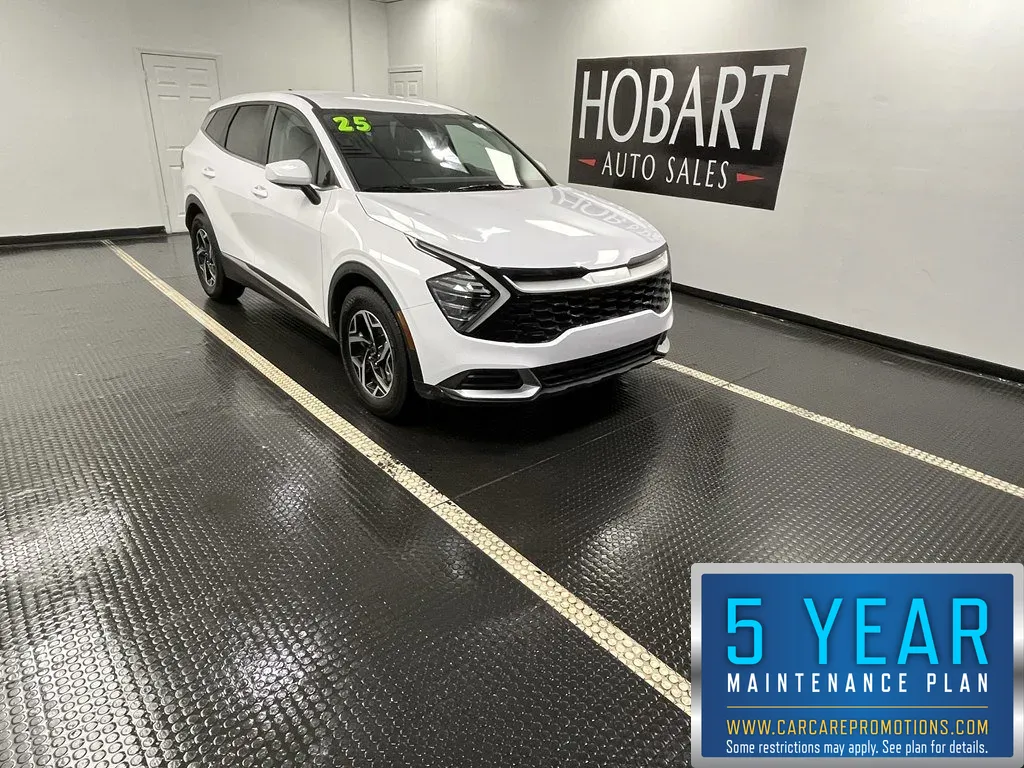 White 2025 Kia Sportage LX for sale in Hobart, IN