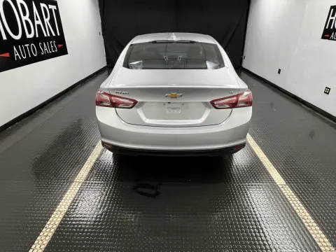 More photos of 2019 Chevrolet Malibu LT at Hobart Auto Sales, IN