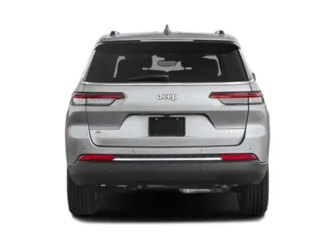 More photos of 2023 Jeep Grand Cherokee L at Hobart Auto Sales, IN