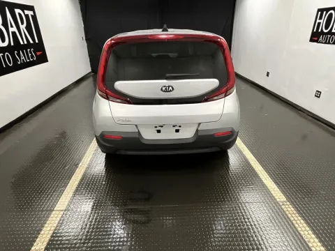 More photos of 2020 Kia Soul LX at Hobart Auto Sales, IN