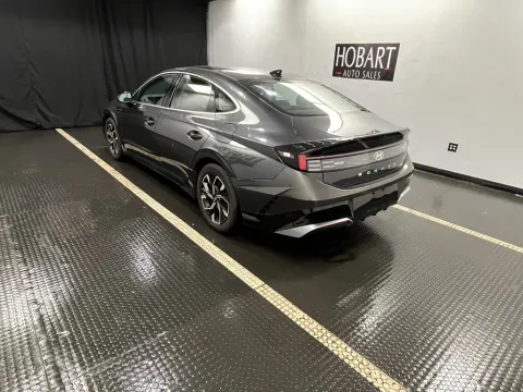 More photos of 2024 Hyundai Sonata SEL at Hobart Auto Sales, IN