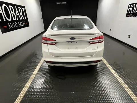 More photos of 2018 Ford Fusion SE at Hobart Auto Sales, IN