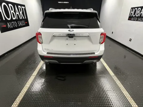 More photos of 2023 Ford Explorer Limited at Hobart Auto Sales, IN
