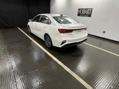 More photos of 2022 Kia Forte LXS at Hobart Auto Sales, IN