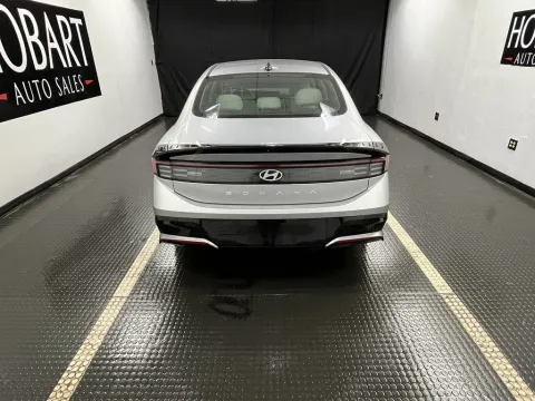 More photos of 2024 Hyundai Sonata SEL at Hobart Auto Sales, IN