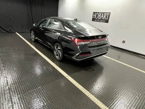 More photos of 2025 Hyundai Elantra SEL Convenience at Hobart Auto Sales, IN