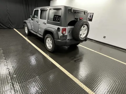 More photos of 2018 Jeep Wrangler JK Unlimited Sport S at Hobart Auto Sales, IN