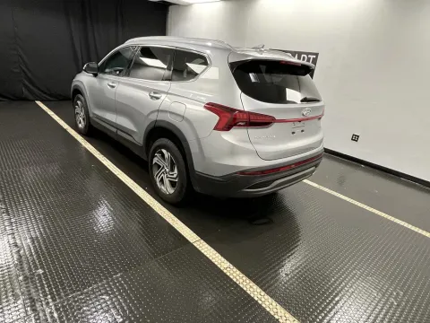 More photos of 2023 Hyundai Santa Fe SEL at Hobart Auto Sales, IN