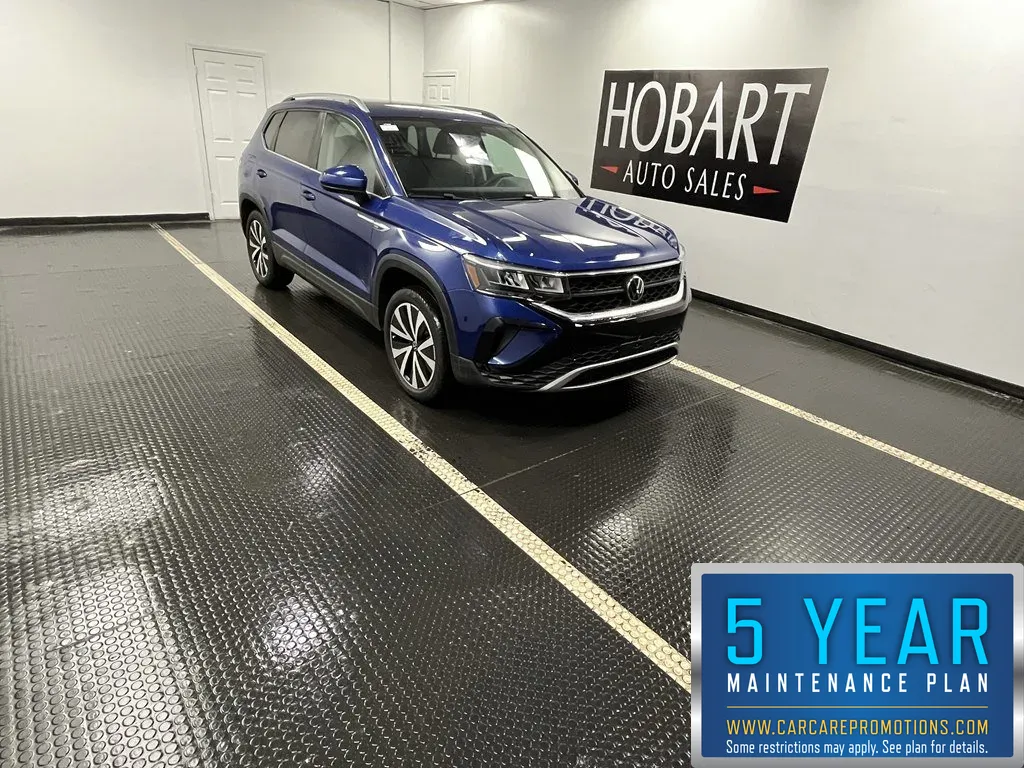 Blue 2022 Volkswagen Taos SE for sale in Hobart, IN