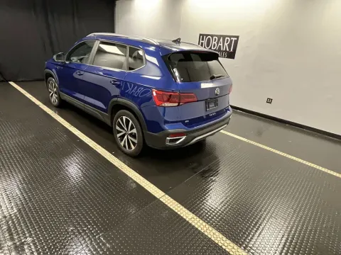 More photos of 2022 Volkswagen Taos SE at Hobart Auto Sales, IN