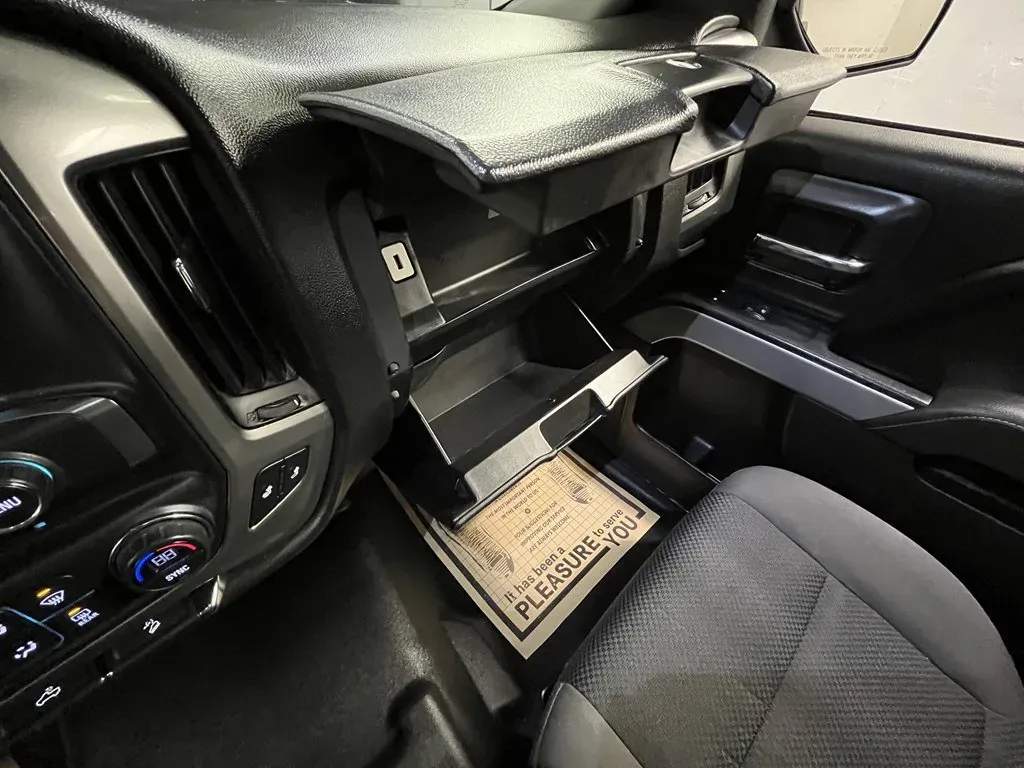 2018 Chevrolet Silverado 1500 LT Z71 - Photo 20