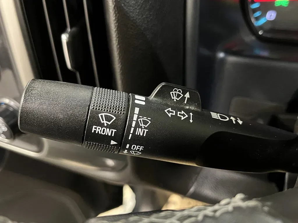 2018 Chevrolet Silverado 1500 LT Z71 - Photo 23