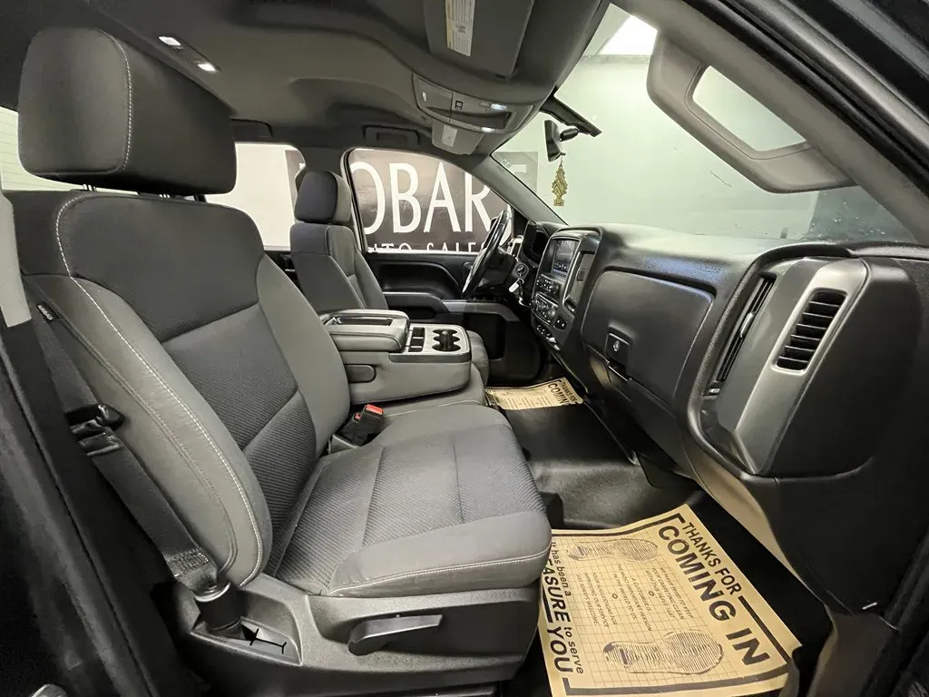 2018 Chevrolet Silverado 1500 LT Z71 - Photo 12