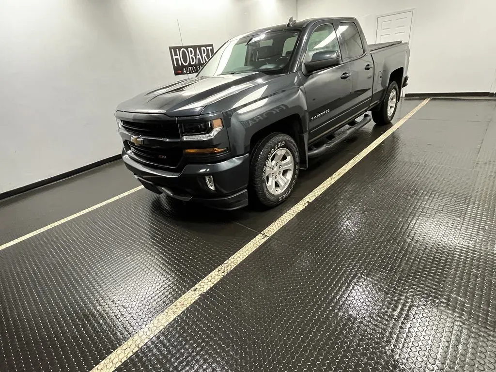 2018 Chevrolet Silverado 1500 LT Z71 - Photo 3