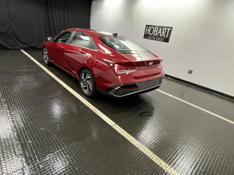 More photos of 2025 Hyundai Elantra SEL Convenience at Hobart Auto Sales, IN