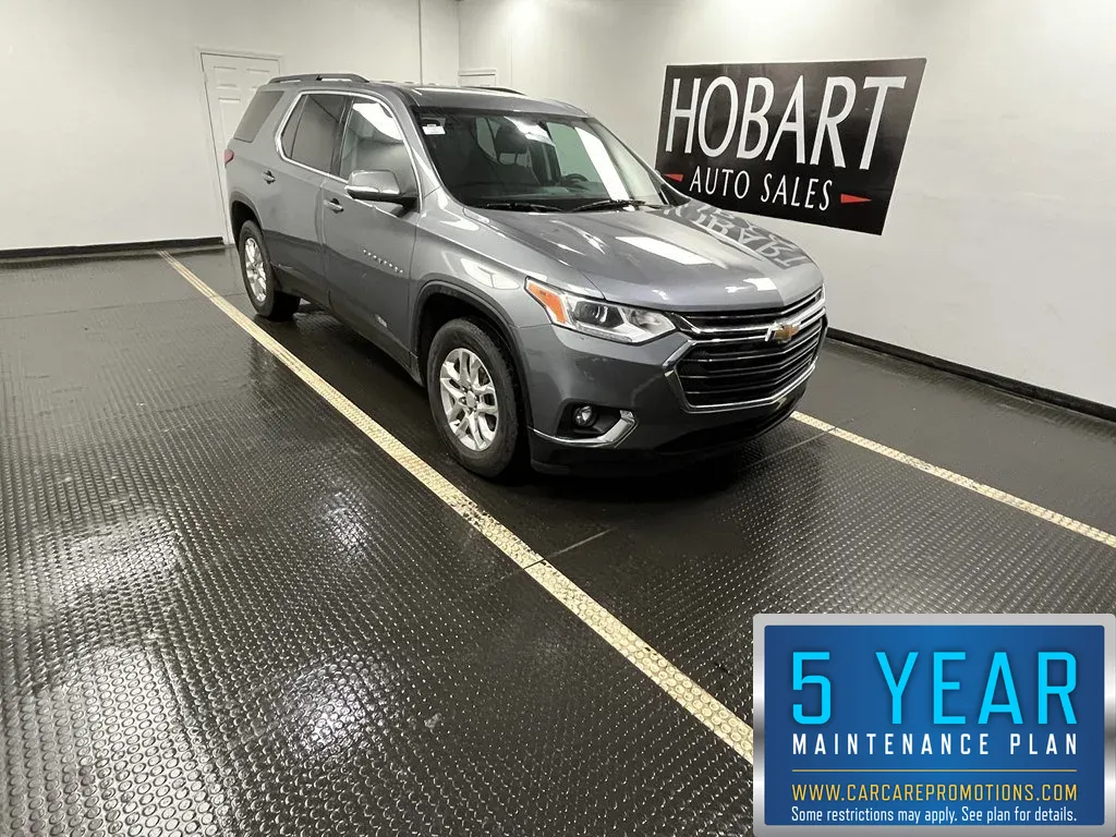 Gray 2021 Chevrolet Traverse LT Cloth for sale in Hobart, IN