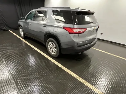 More photos of 2021 Chevrolet Traverse LT Cloth at Hobart Auto Sales, IN