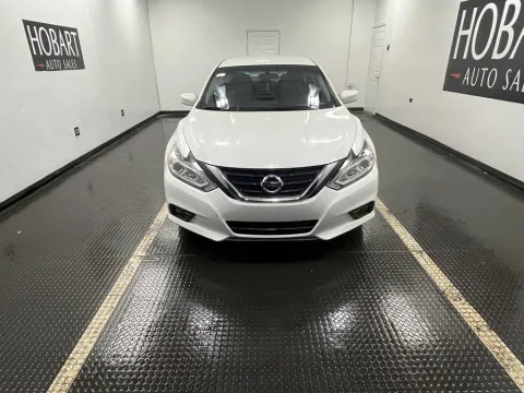 Photos of 2018 Nissan Altima 2.5 SV for sale in Hobart, IN at Hobart Auto Sales