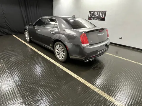 More photos of 2019 Chrysler 300 Limited at Hobart Auto Sales, IN