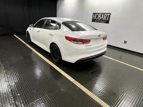 More photos of 2018 Kia Optima LX at Hobart Auto Sales, IN