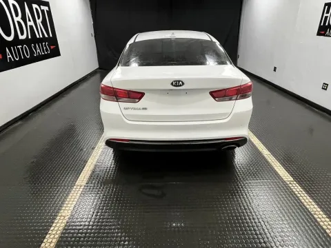 More photos of 2018 Kia Optima LX at Hobart Auto Sales, IN