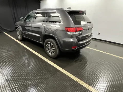 More photos of 2020 Jeep Grand Cherokee Limited at Hobart Auto Sales, IN