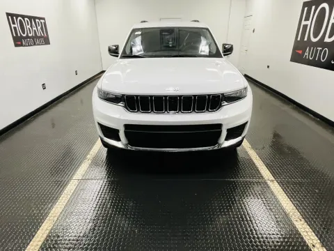 Photos of 2023 Jeep GRAND CHEROKEE for sale in Hobart, IN at Hobart Auto Sales