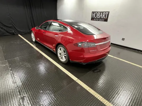 More photos of 2015 Tesla Model S 70D at Hobart Auto Sales, IN