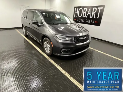 Gray 2023 Chrysler Pacifica Touring L for sale in Hobart, IN