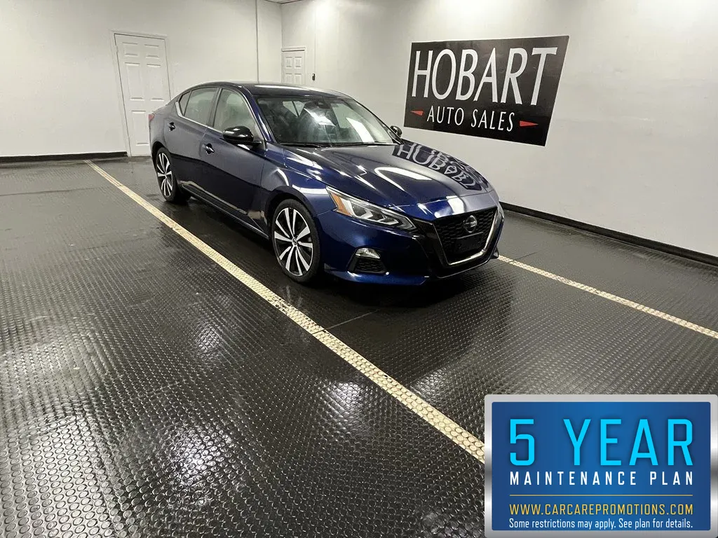 Blue 2022 Nissan Altima 2.5 SR for sale in Hobart, IN