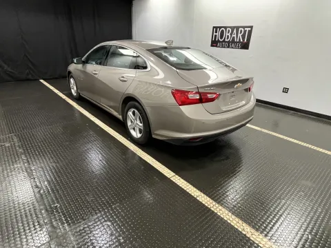 More photos of 2023 Chevrolet Malibu LT at Hobart Auto Sales, IN