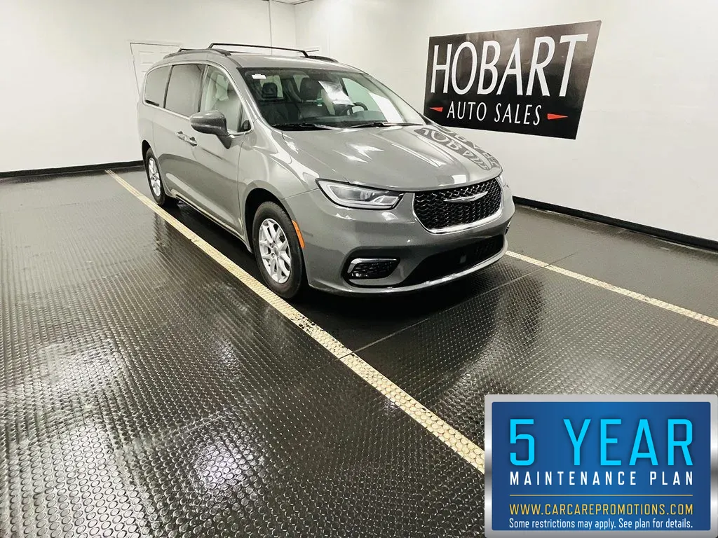 Gray 2022 Chrysler Pacifica Touring L for sale in Hobart, IN