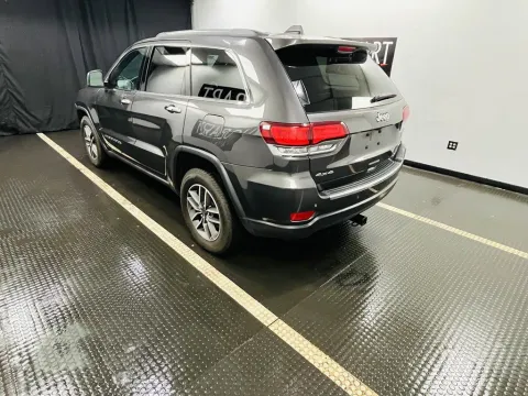 More photos of 2021 Jeep Grand Cherokee Limited at Hobart Auto Sales, IN