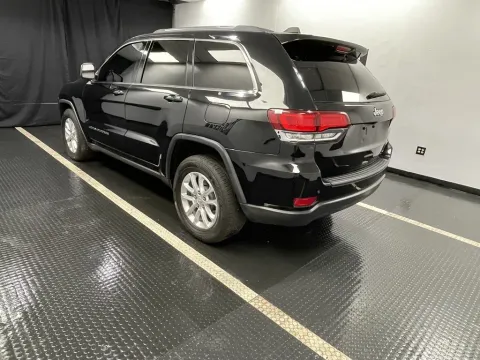 More photos of 2021 Jeep Grand Cherokee Laredo E at Hobart Auto Sales, IN