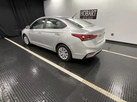 More photos of 2021 Hyundai Accent SE at Hobart Auto Sales, IN