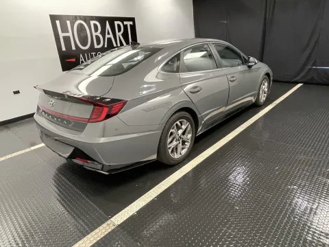 More photos of 2020 Hyundai Sonata SEL at Hobart Auto Sales, IN