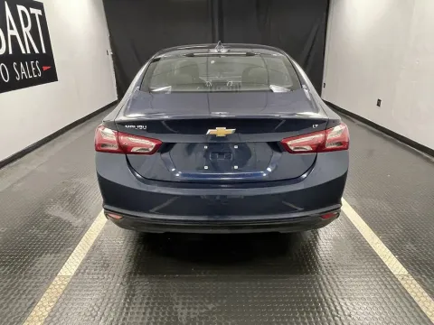 More photos of 2022 Chevrolet Malibu LT at Hobart Auto Sales, IN