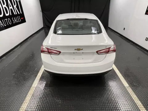 More photos of 2022 Chevrolet Malibu LT at Hobart Auto Sales, IN
