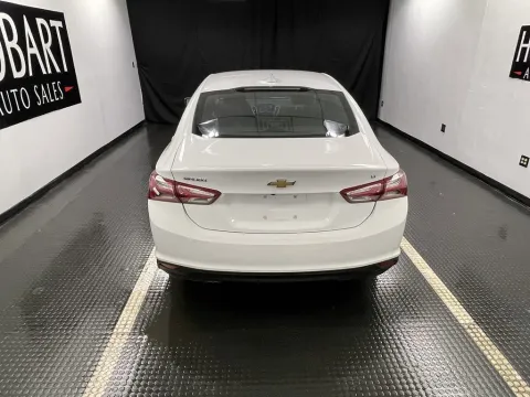 More photos of 2022 Chevrolet Malibu LT at Hobart Auto Sales, IN