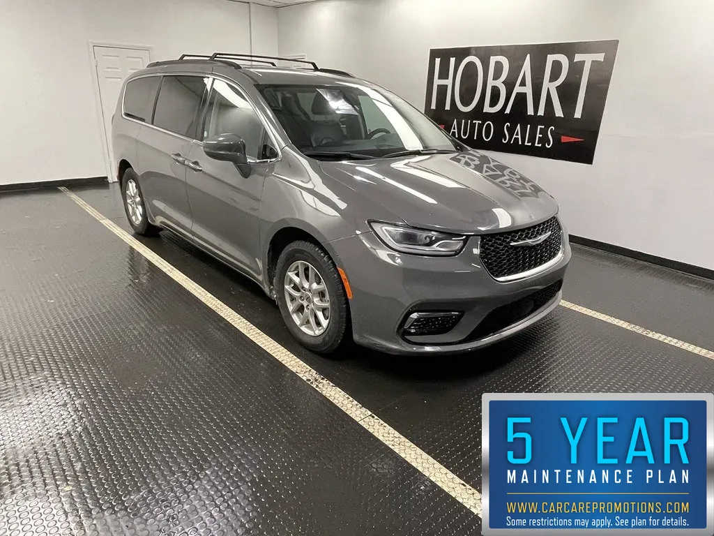 2022 Chrysler Pacifica Touring L for sale in Hobart, IN