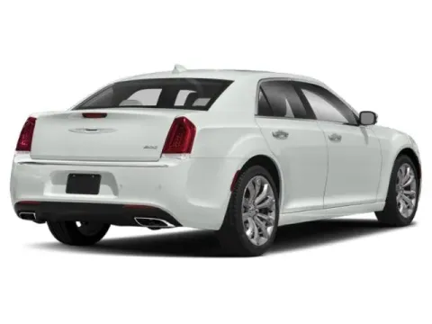 More photos of 2020 Chrysler 300 Touring at Hobart Auto Sales, IN
