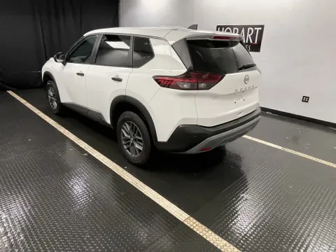 More photos of 2022 Nissan Rogue S at Hobart Auto Sales, IN