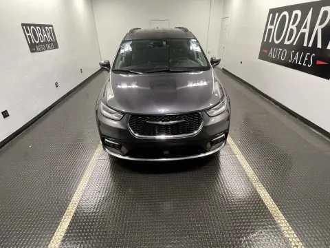 Photos of 2022 Chrysler Pacifica Touring L for sale in Hobart, IN at Hobart Auto Sales