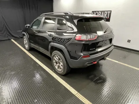 More photos of 2020 Jeep Cherokee Trailhawk at Hobart Auto Sales, IN