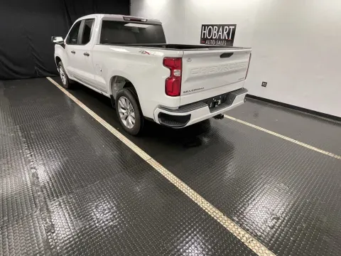 More photos of 2020 Chevrolet Silverado 1500 Custom at Hobart Auto Sales, IN