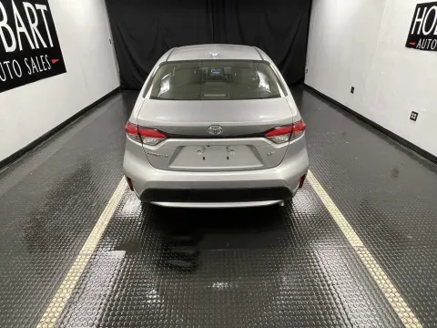 More photos of 2022 Toyota Corolla LE at Hobart Auto Sales, IN
