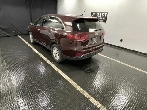 More photos of 2019 Kia Sorento LX V6 at Hobart Auto Sales, IN