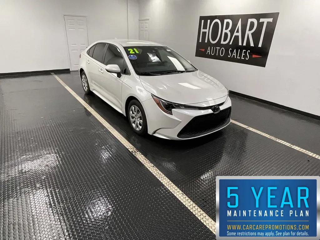 White 2021 Toyota Corolla LE for sale in Hobart, IN