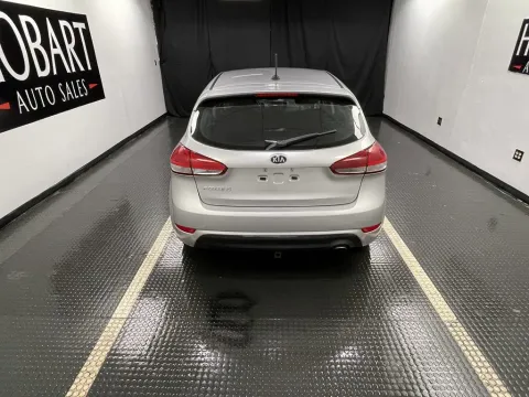 More photos of 2017 Kia Forte5 LX at Hobart Auto Sales, IN